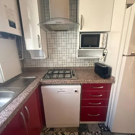 Charming 3br Flat, Old-style Luxury, 4ac, Terrace, 5min To Metro * Istanbul