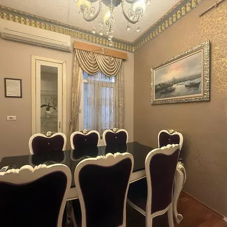 Charming 3br Flat, Old-style Luxury, 4ac, Terrace, 5min To Metro * Istanbul