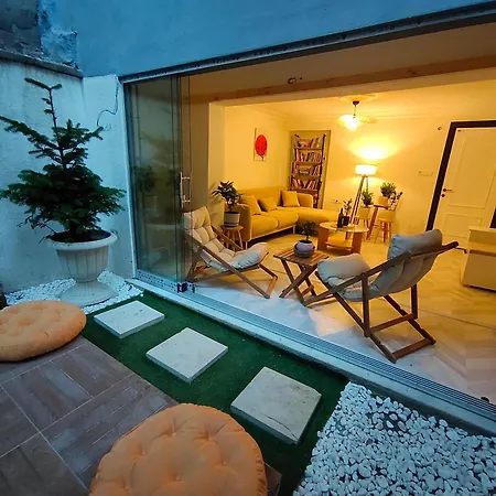 Baesment 2br With 2toilet And 2bath 8min To Metro #1 Стамбул